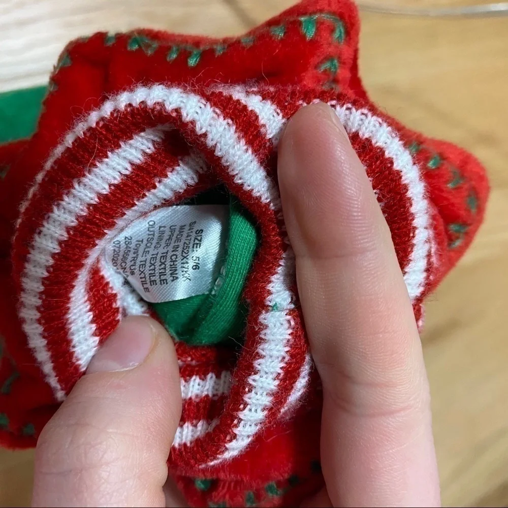 Kids Elf Slippers Sz 5/6 Santa’s Little Helper Red